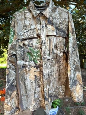 Realtree Camouflage Lightweight Hunting Shirt Jacket - Tan, Green
